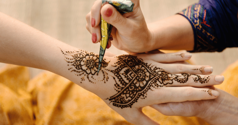 Simple Mehendi Designs